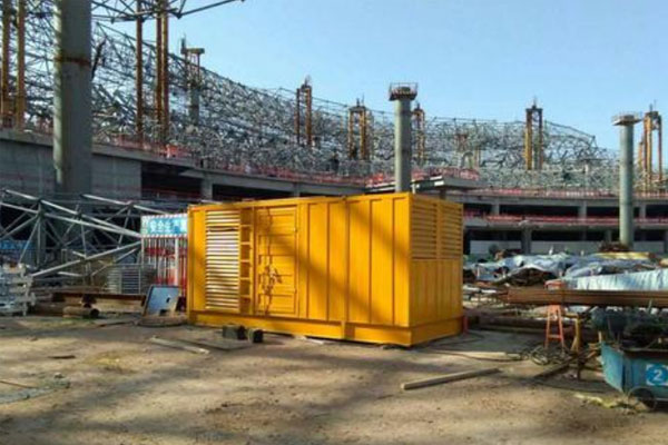 贵港发电机出租如何判断空气滤清器是否需要更换？